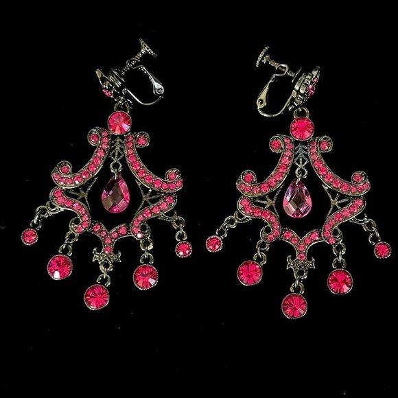 Joan Rivers Parisian 2.5” Chandelier Clip On Hot Pink and Black Metal Earrings - Picture 1 of 7